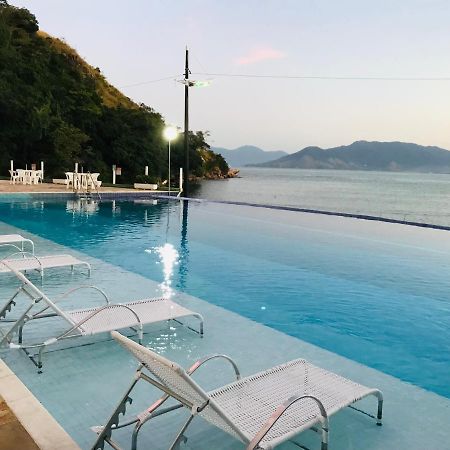 Apartamento Pe Na Areia Frente Para O Mar E Piscina Na Prainha Caraguatatuba Dış mekan fotoğraf