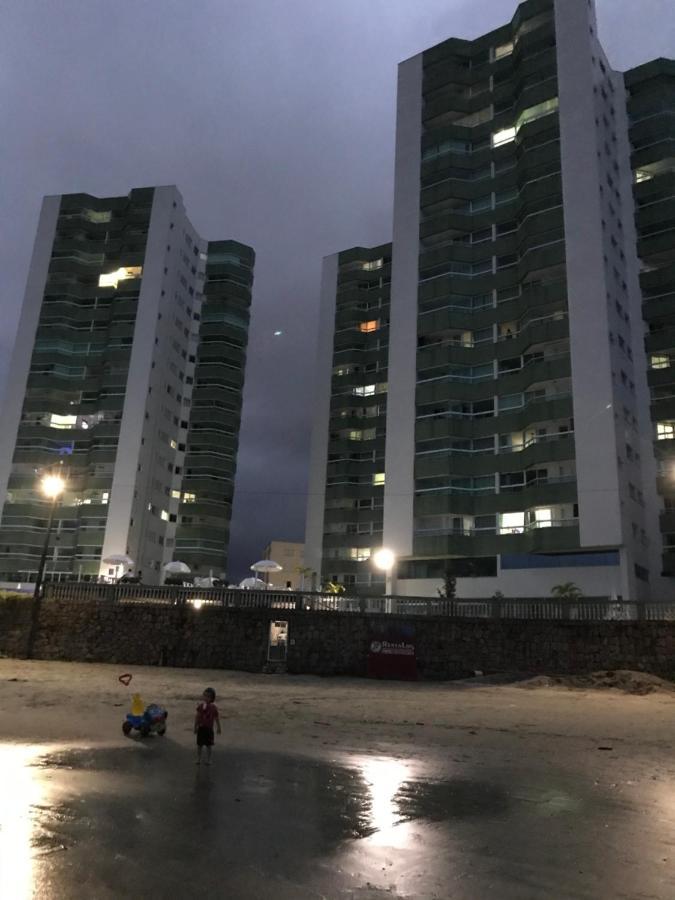 Apartamento Pe Na Areia Frente Para O Mar E Piscina Na Prainha Caraguatatuba Dış mekan fotoğraf
