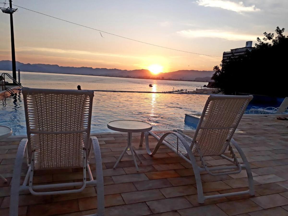 Apartamento Pe Na Areia Frente Para O Mar E Piscina Na Prainha Caraguatatuba Dış mekan fotoğraf