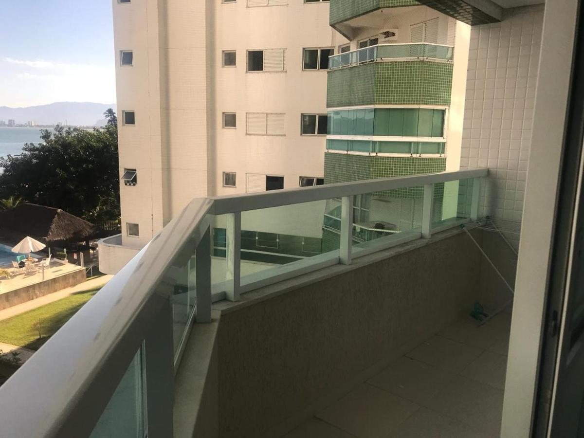 Apartamento Pe Na Areia Frente Para O Mar E Piscina Na Prainha Caraguatatuba Dış mekan fotoğraf