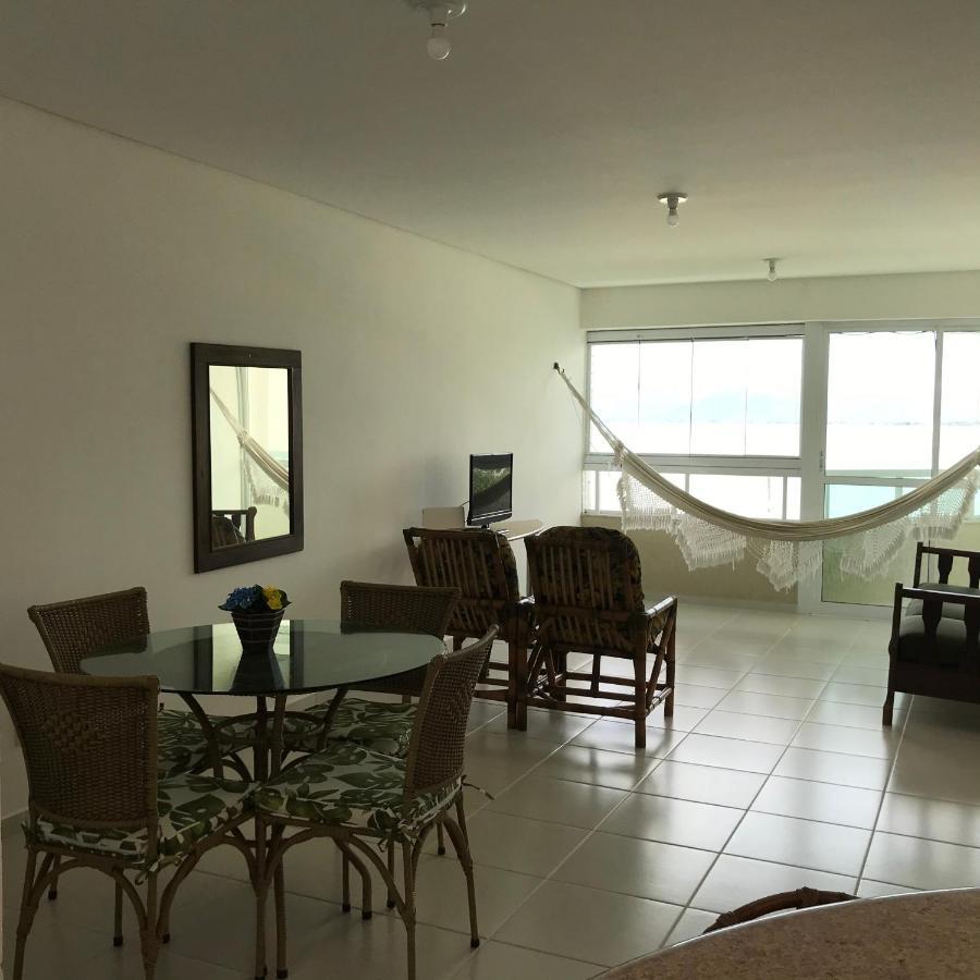 Apartamento Pe Na Areia Frente Para O Mar E Piscina Na Prainha Caraguatatuba Dış mekan fotoğraf