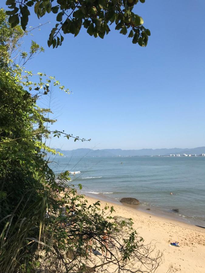 Apartamento Pe Na Areia Frente Para O Mar E Piscina Na Prainha Caraguatatuba Dış mekan fotoğraf