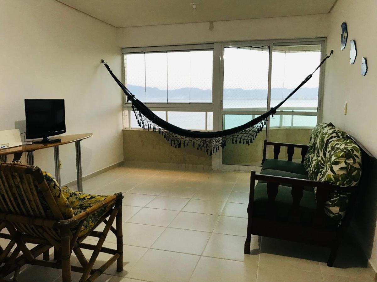 Apartamento Pe Na Areia Frente Para O Mar E Piscina Na Prainha Caraguatatuba Dış mekan fotoğraf